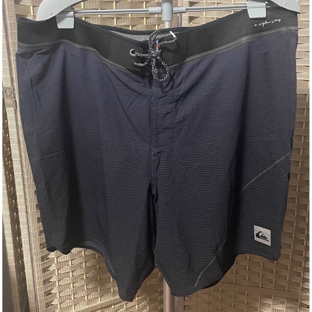 Quiksilver Highline Board Shorts Mens 40 Navy Blue Wavy Textured Swim Trunks